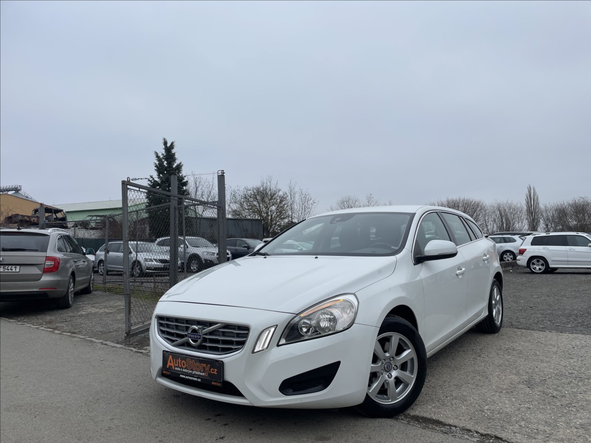 Volvo V60 1,6 D  PDC,AUTOMAT,SERVISKA