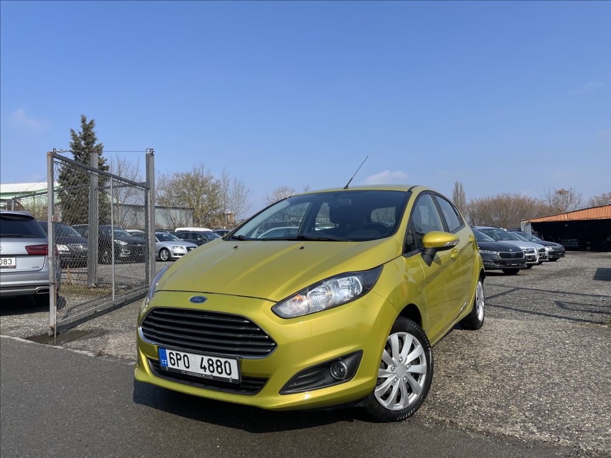 Ford Fiesta 1,2 i  KLIMA,KOPENO V CZ