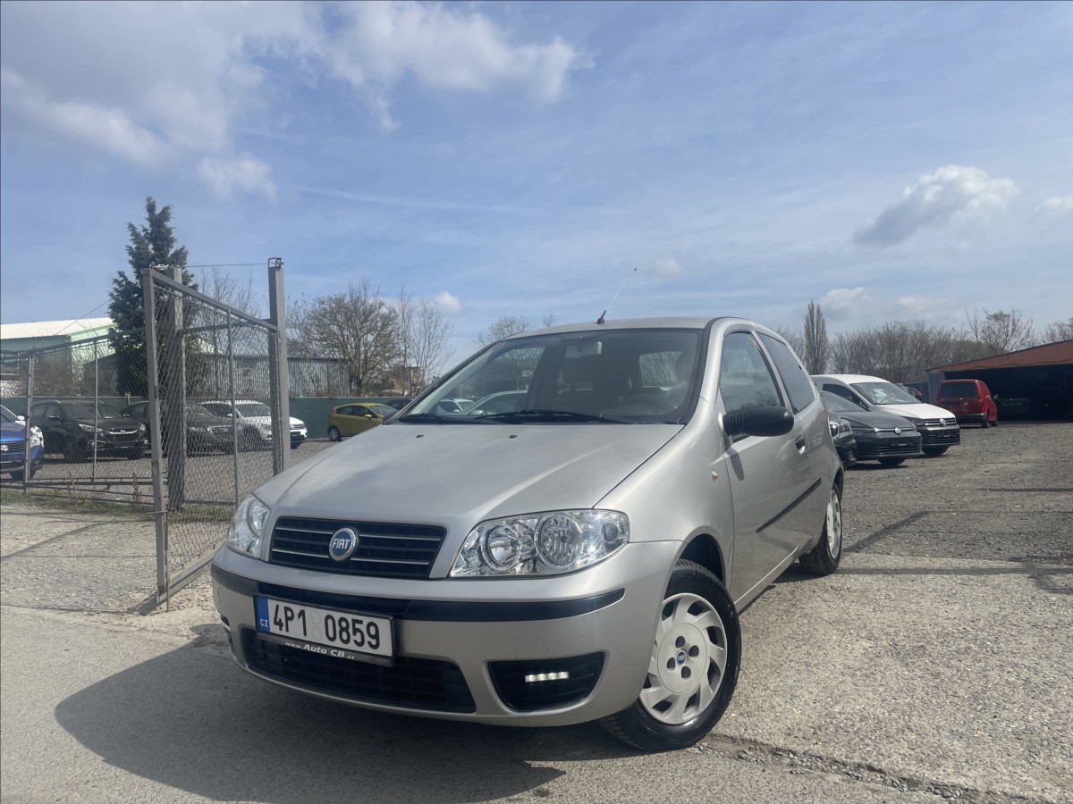 Fiat Punto 1,2 i 8V  KLIMA, TAŽNÉ