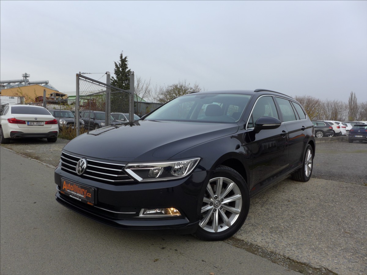 Volkswagen Passat 2,0 TDI  110KW NAVI TAŽNÉ DPH