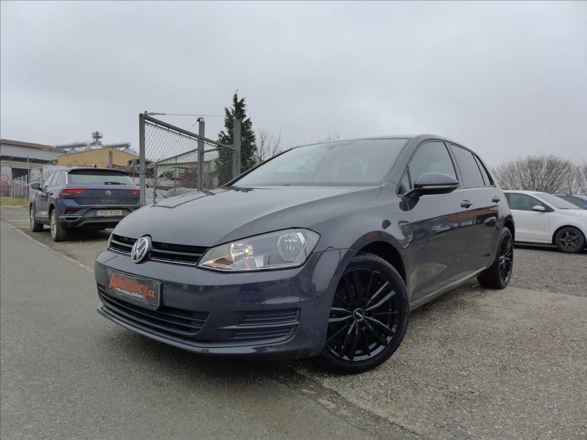 Volkswagen Golf 1,2 TSI  HIGHLINE, 1.MAJITEL