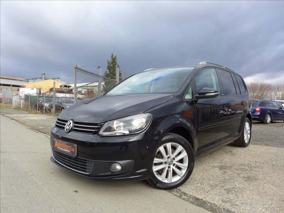 Volkswagen Touran 1,4 TSI  NAVI KAMERA VÝHŘEV