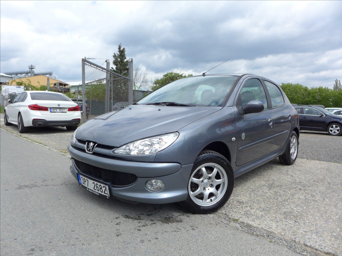 Peugeot 206 1,4 i  16V, KLIMA, ČR