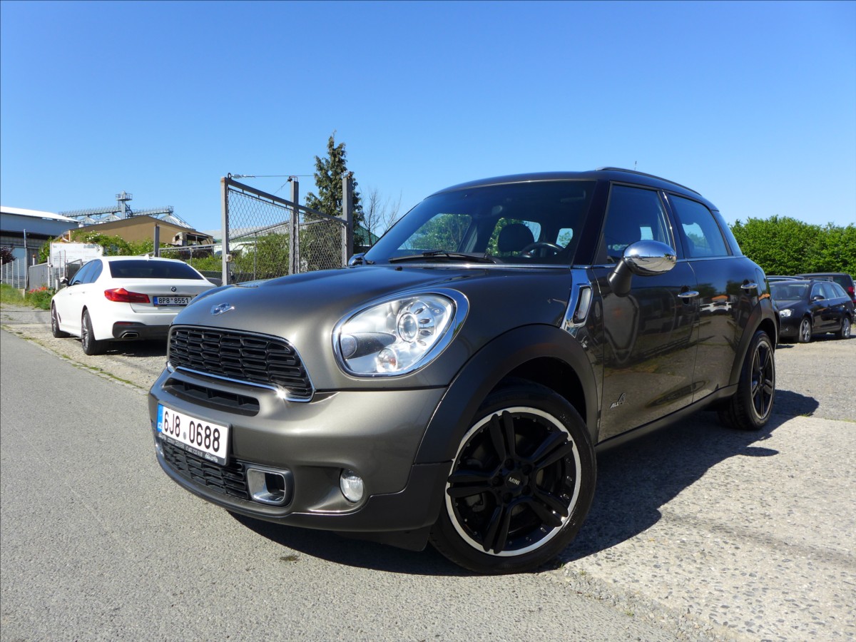 Mini Countryman 2,0 SD  4X4, VÝHŘEV, NAVI