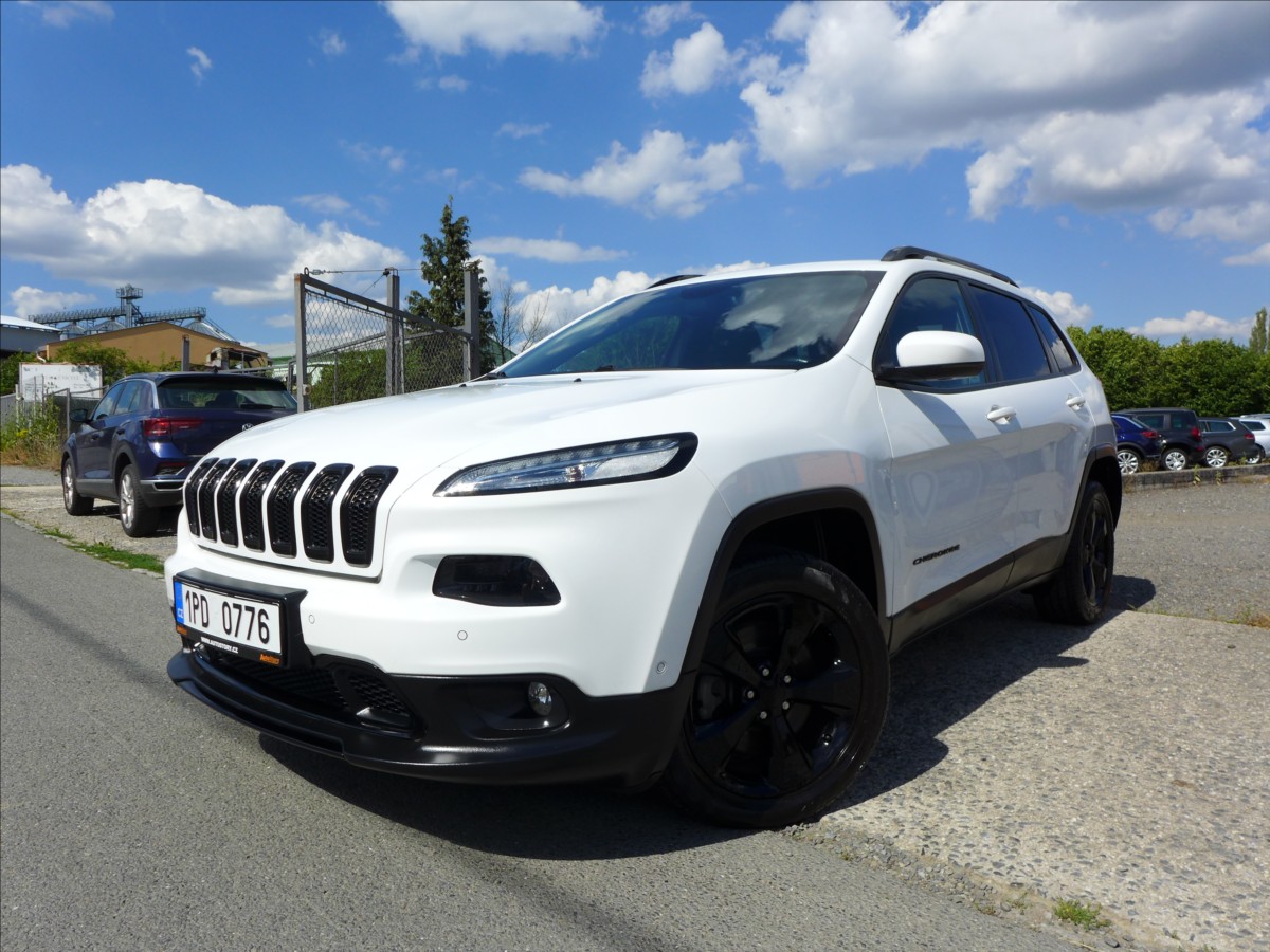 Jeep Cherokee 2,2 M-JET  NIGHT EAGLE, 1. MAJ